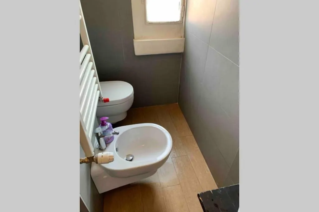 Appartamento Splendido Con Tutti Servizi In Zona Navigli Milan